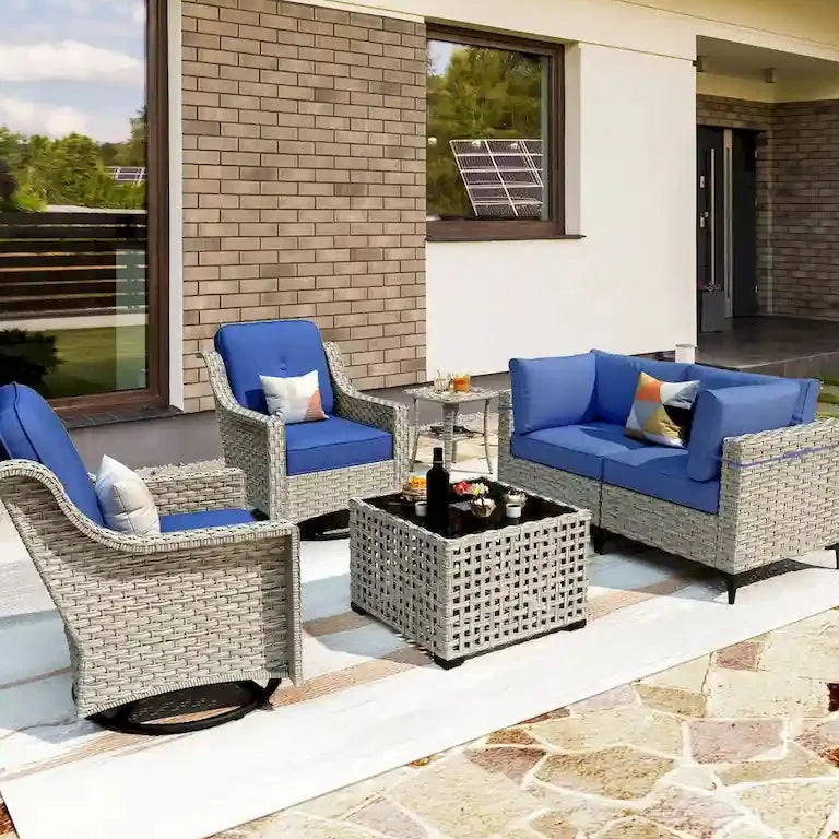 Salon de jardin 6 pièces en résine tressée — fauteuils pivotants et table basse solaire Merrelo™